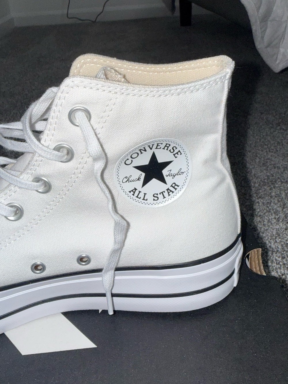 Platform Converse - Picture 3 of 9